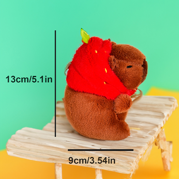 MakBak 5.1-inch Strawberry Capabara Key Pendant Plush Toy